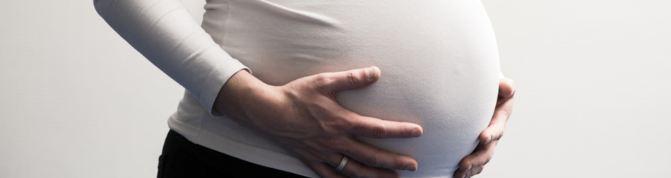 Pendant la grossesse, la vaccination contre le COVID-19 offre une protection efficace contre le risque de complications dues au variant Omicron