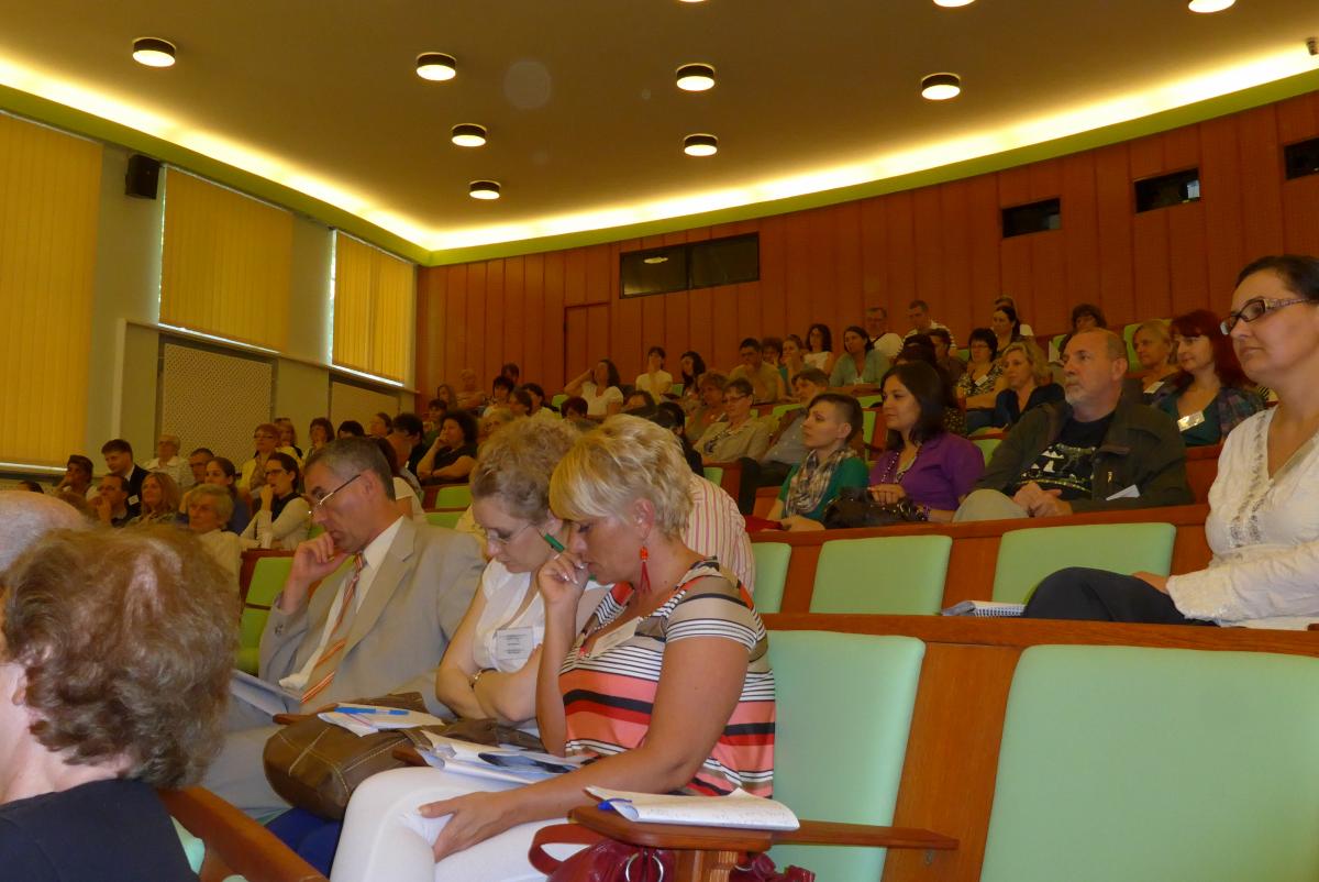 11ème Colloque international de psychiatrie, de psychologie clinique et de psychanalyse, « Un Divan sur le Danube » et XIII. Közösségi Pszichiátriai, Addiktológiai és Mentálhigiénés Konferenciára