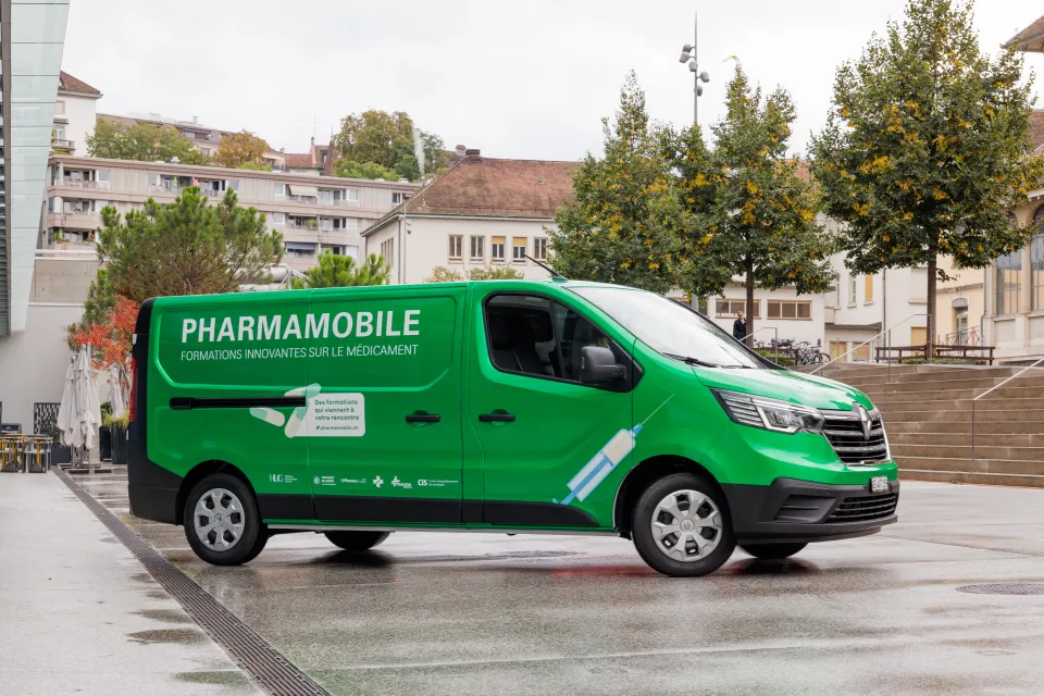 camion Pharmamobile - Copyright : HUG - Jonathan Imhof
