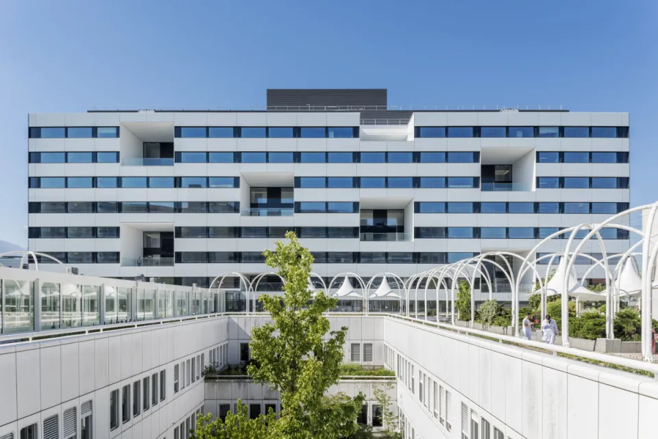 Bâtiment Gustave Julliard et jardin Opéra