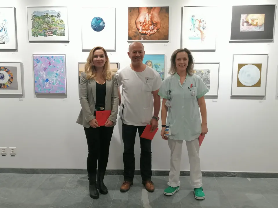 Portrait des lauréates et lauréat de l'exposition collective Rêvons ensemble du futur