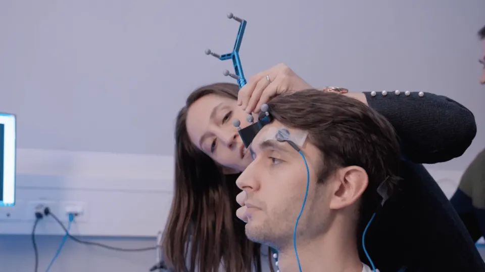 Restoring cognitive function with non-invasive electrical stimulation / Leenaards awards for translational medical research 2026
