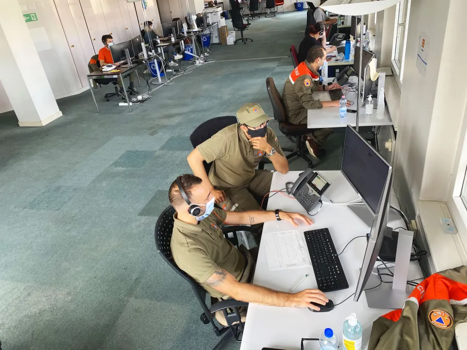 Face à la pandémie, la cellule Covid-19 du Service du médecin cantonal multiplie les actions depuis 18 mois 