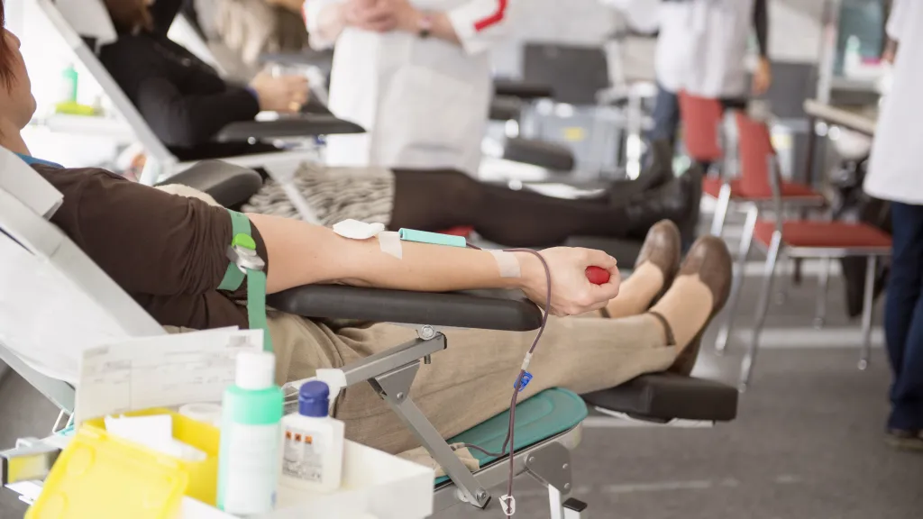 Les HUG ont besoin de sang - Trois collectes gourmandes cet été