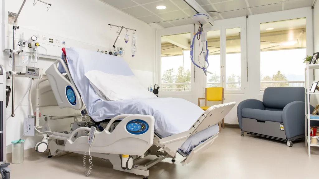 chambres pour patients et patientes gravement cérébrolésées - HUG
