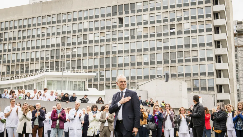 Les HUG prennent congé de Bertrand Levrat - Copyright : Julien Gregorio