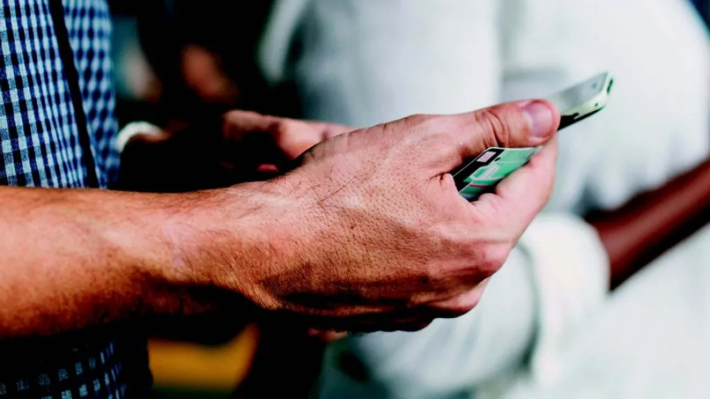 Conférence sur la prévention du suicide des jeunes: quel impact des médias et réseaux sociaux ?