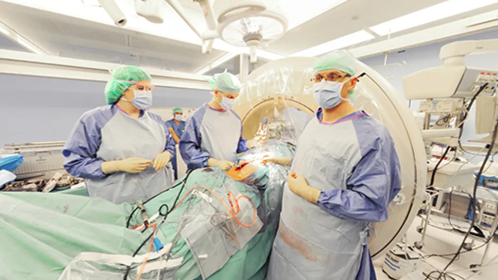 3D exploration of the spinal column used at HUG in Geneva