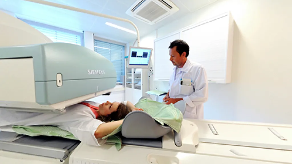 Virtual visit of a “double” scan for a more advanced diagnosis in the Nuclear Medicine Division at HUG in Geneva