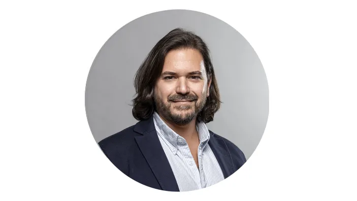 Dr Santiago Peregalli