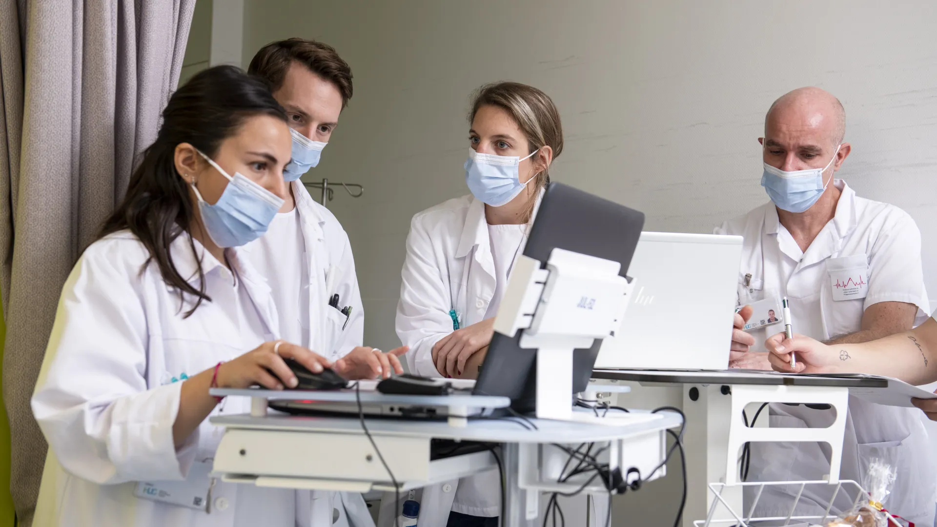 Intervention d'une pharmacienne clinicienne à la visite médicale