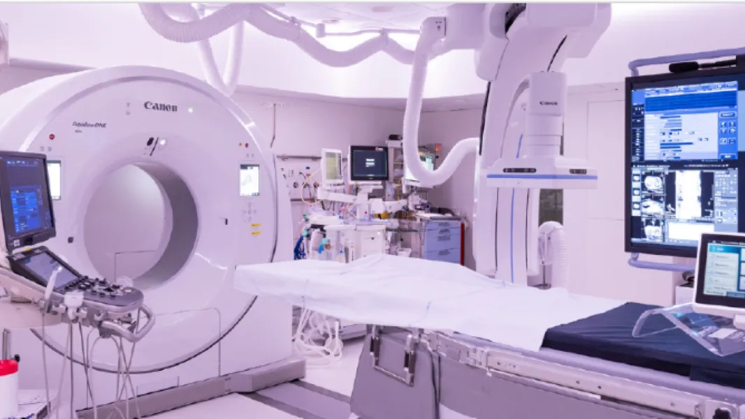 Image Symposium Alphenix 4D CT angio