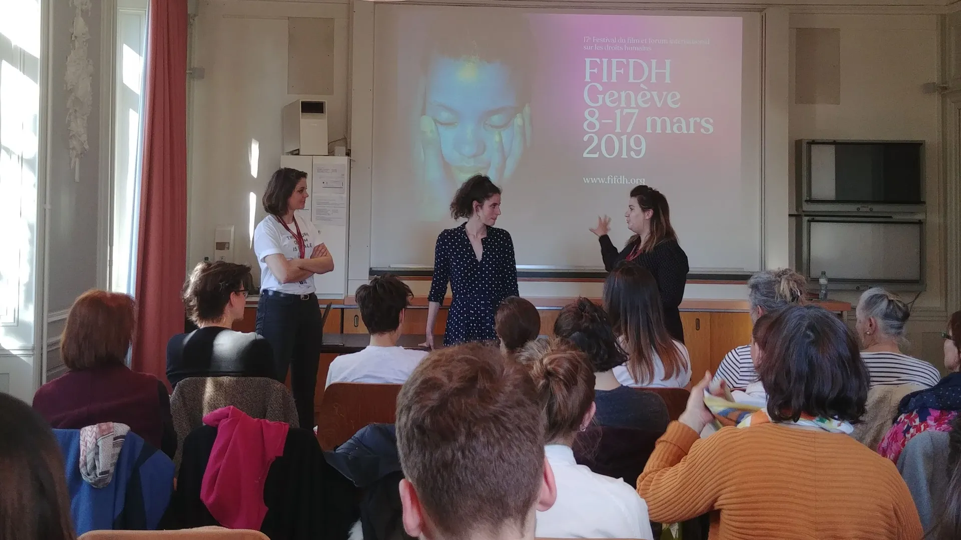 Photo de la projection à Beau-Séjour du film "Delphine et Carole"
