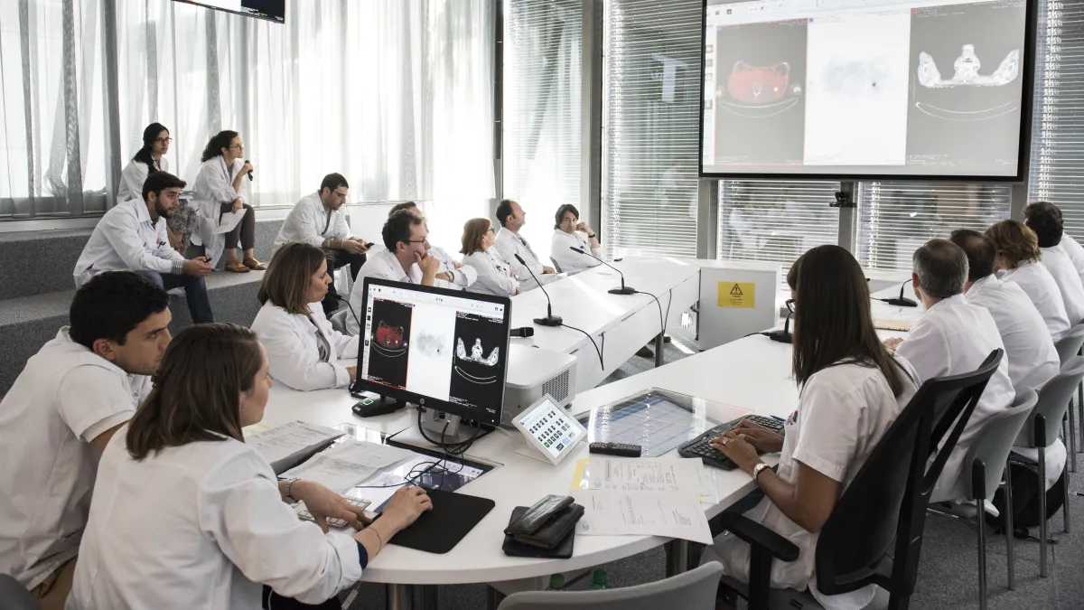 tumor board - centre du cancer de la prostate
