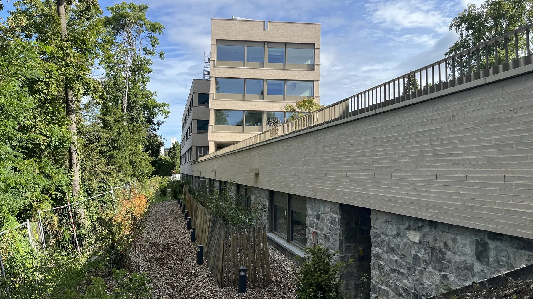 Vue extérieure bâtiment Beau-Séjour 22-24