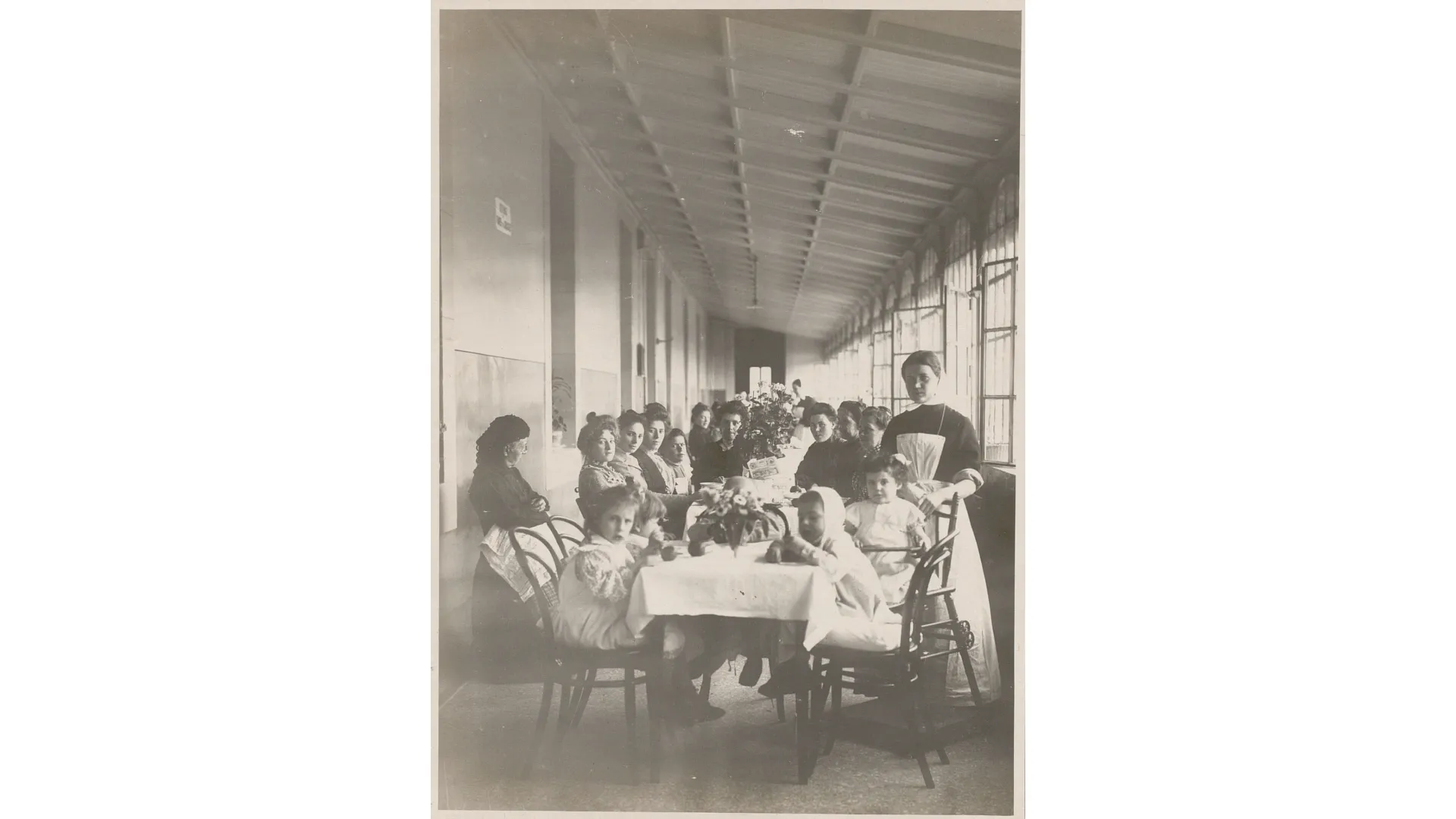Table de fête pour les 50 ans de l'Hôpital cantonal, le 1.7.1906