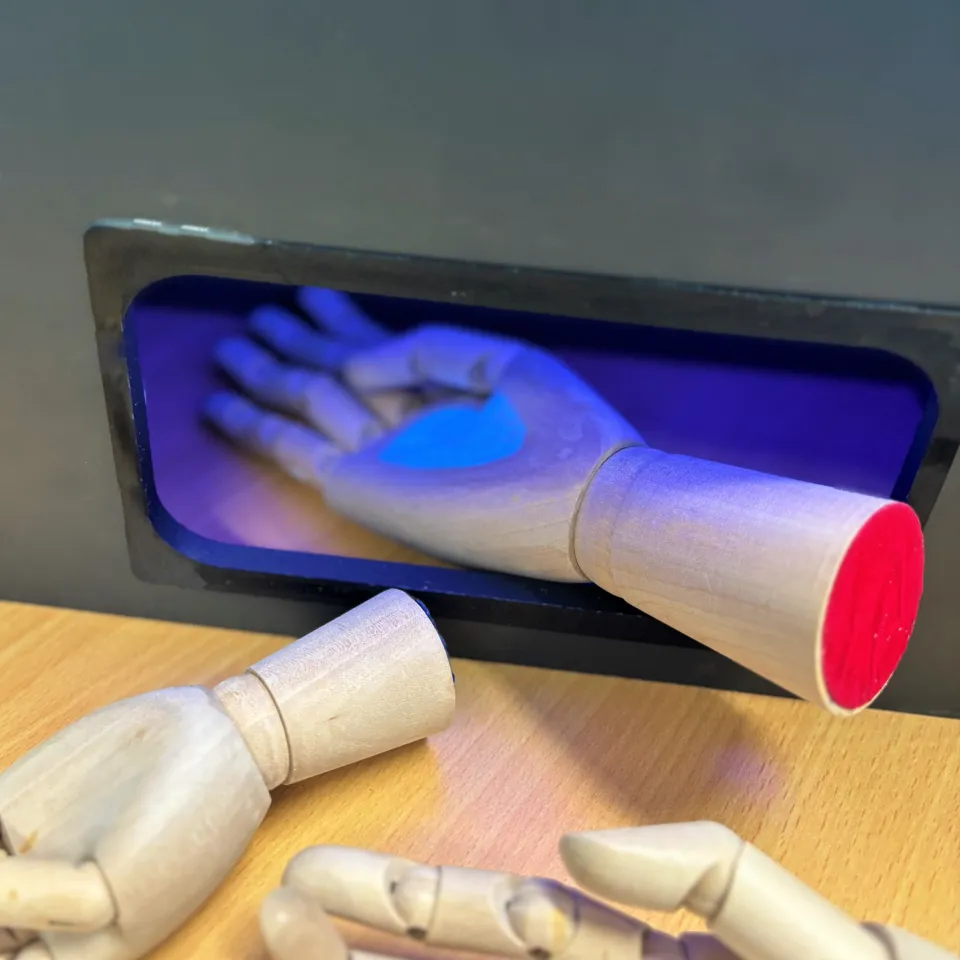 Enfilage gants stériles2