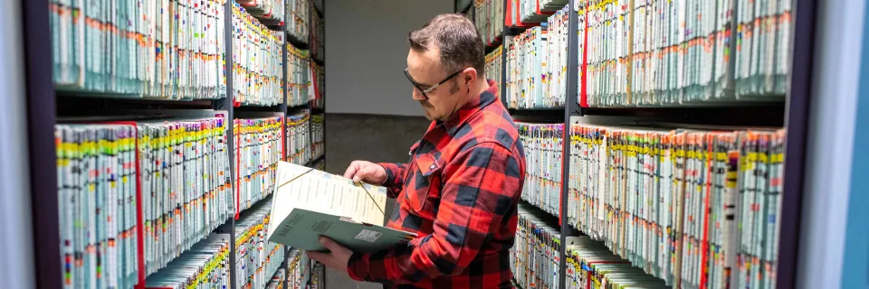 archives des hug, rayonnage