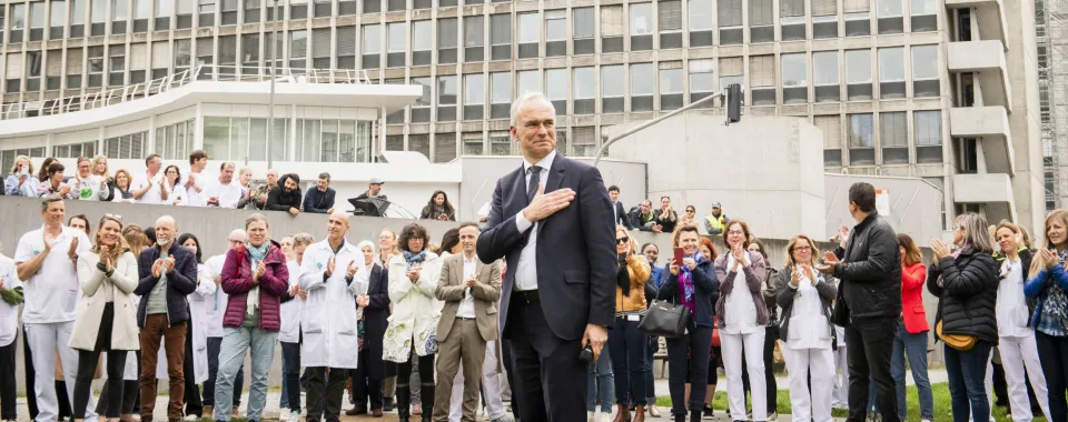 Les HUG prennent congé de Bertrand Levrat - Copyright : Julien Gregorio