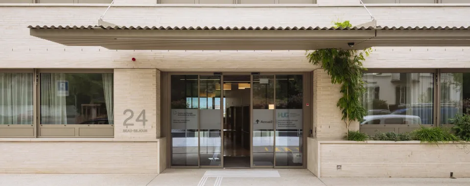 Entrée du bâtiment 22-24