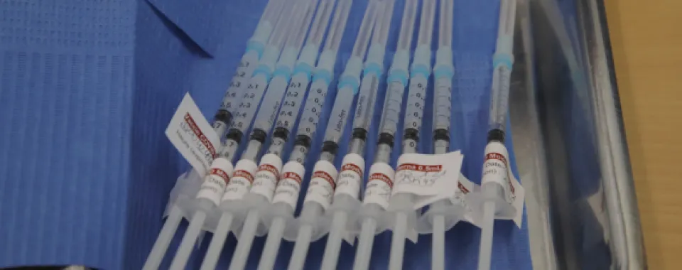 Vaccin contre le Covid-19 : Copyright : HUG