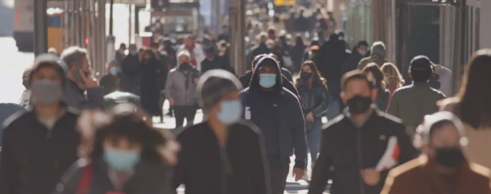 Foule masquée - Covid 19