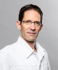Dr Andrès Hagerman