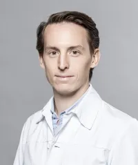 Dr Ralph Briner