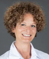 Mme Christina Laemmli