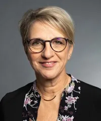 Mme Dominique Munteanu