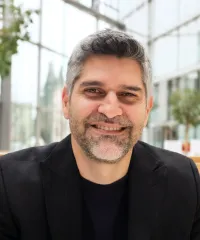 Pr Lampros Perogamvros