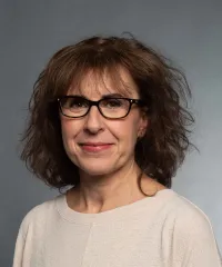 Mme Nuria  Flores Vuffray