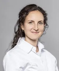 Dre Sarah Perdikis-Prati