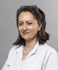 Mme Aida Yamani