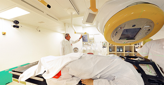 A tumor can be irradiated to the nearest millimeter by the Radiation Oncology Division at HUG in Geneva